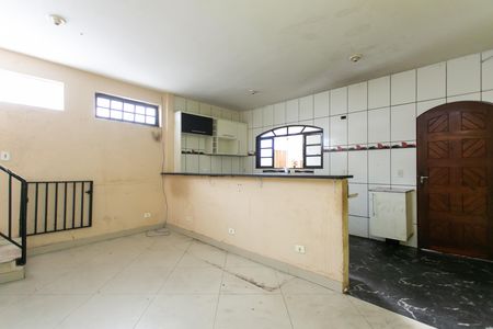 Casa para alugar com 2 quartos, 160m² em Jardim Noemia, São Paulo