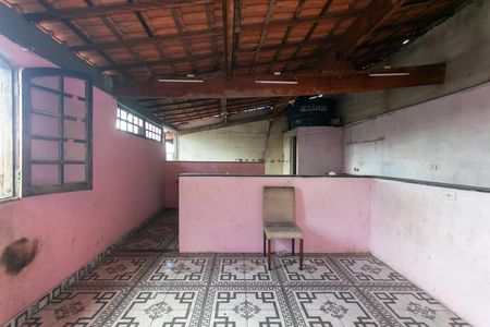 Casa para alugar com 160m², 2 quartos e 1 vaga Casa para alugar com 160m², 2 quartos e 1 vagaTerraço