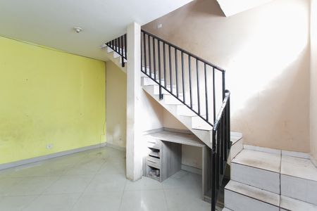 Sala de casa para alugar com 2 quartos, 160m² em Jardim Noemia, São Paulo
