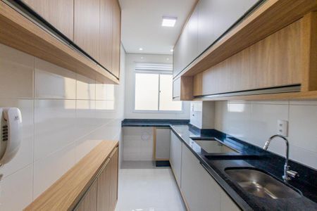 Apartamento para alugar com 45m², 2 quartos e 1 vaga Apartamento para alugar com 45m², 2 quartos e 1 vagaCozinha e Área de Serviço