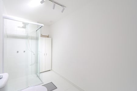 Banheiro de apartamento à venda com 1 quarto, 35m² em Barra Funda, São Paulo