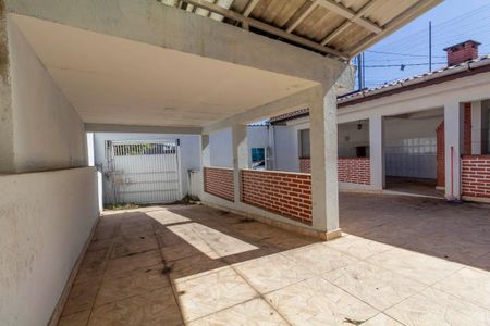 Casa para alugar com 120m², 2 quartos e 3 vagas