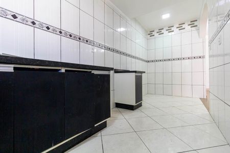 Casa para alugar com 120m², 2 quartos e 3 vagas
