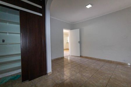 Casa para alugar com 120m², 2 quartos e 3 vagas Casa para alugar com 120m², 2 quartos e 3 vagasQuarto 2