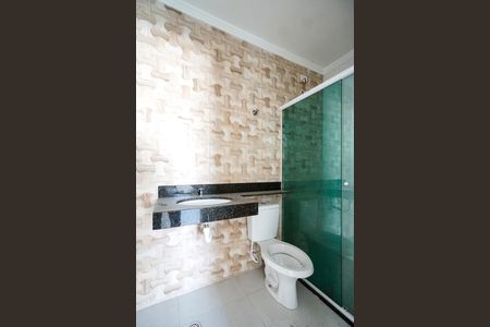 Banheiro de kitnet/studio para alugar com 1 quarto, 27m² em Vila Sao Geraldo, São Paulo
