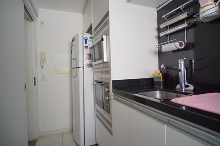 Cozinha de apartamento à venda com 2 quartos, 65m² em São José, Porto Alegre