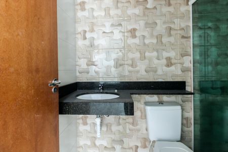 Banheiro  de kitnet/studio para alugar com 1 quarto, 28m² em Vila Sao Geraldo, São Paulo