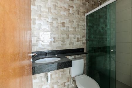 Banheiro de kitnet/studio para alugar com 1 quarto, 28m² em Vila Sao Geraldo, São Paulo