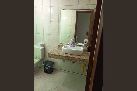 Apartamento para alugar com 120m², 3 quartos e 1 vaga Apartamento para alugar com 120m², 3 quartos e 1 vagaBanheiro
