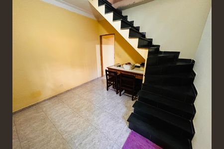 Sala de casa à venda com 6 quartos, 315m² em Vila Sao Silvestre, Barueri