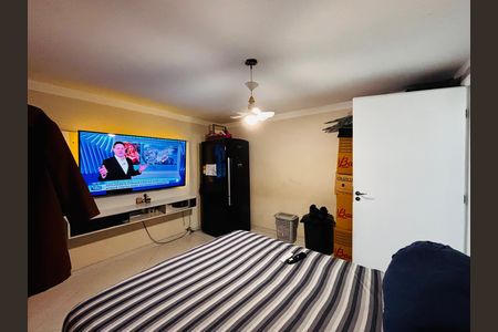 Casa à venda com 315m², 6 quartos e 2 vagas Casa à venda com 315m², 6 quartos e 2 vagasQuarto