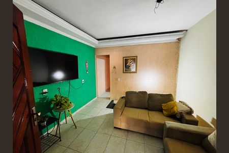 Casa à venda com 315m², 6 quartos e 2 vagas Casa à venda com 315m², 6 quartos e 2 vagasSala