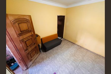 Casa à venda com 315m², 6 quartos e 2 vagas Casa à venda com 315m², 6 quartos e 2 vagasSala