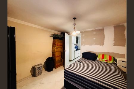 Casa à venda com 315m², 6 quartos e 2 vagas Casa à venda com 315m², 6 quartos e 2 vagasQuarto