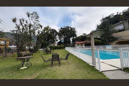 Casa de condomínio para alugar com 246m², 1 quarto e 2 vagas Casa de condomínio para alugar com 246m², 1 quarto e 2 vagasÁrea comum - Piscina