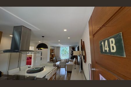 Casa de Condomínio para alugar com 5 quartos, 246m² em Castelânea, Petrópolis