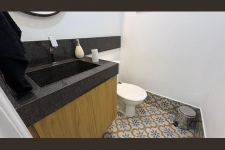 Casa de condomínio para alugar com 246m², 1 quarto e 2 vagas Casa de condomínio para alugar com 246m², 1 quarto e 2 vagasBanheiro do Salão de Jogos