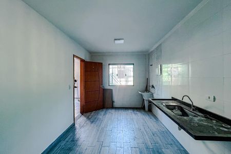 Cozinha e Área de Serviço de apartamento para alugar com 1 quarto, 30m² em Vila Sao Geraldo, São Paulo