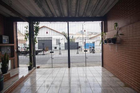 Garagem de casa à venda com 4 quartos, 210m² em Vila Mazzei, São Paulo