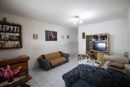 Casa à venda com 4 quartos, 210m² em Vila Mazzei, São Paulo