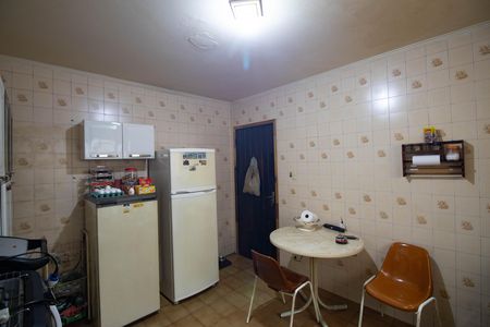 Cozinha  de casa à venda com 4 quartos, 210m² em Vila Mazzei, São Paulo