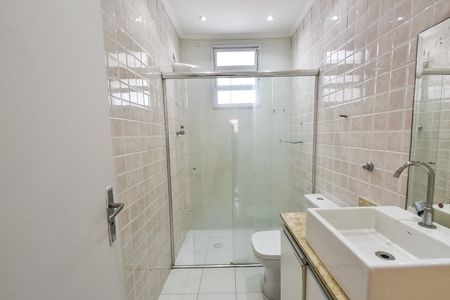 Casa de condomínio para alugar com 100m², 2 quartos e 2 vagas Casa de condomínio para alugar com 100m², 2 quartos e 2 vagasBanheiro