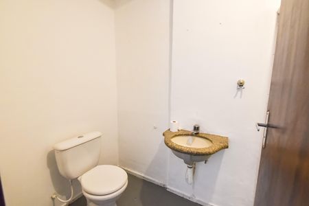 Casa de condomínio para alugar com 100m², 2 quartos e 2 vagas Casa de condomínio para alugar com 100m², 2 quartos e 2 vagasBanheiro 2