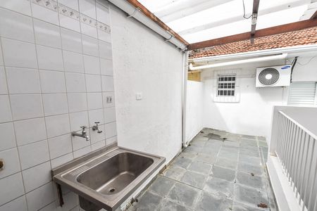Casa de condomínio para alugar com 100m², 2 quartos e 2 vagas Casa de condomínio para alugar com 100m², 2 quartos e 2 vagasÁrea de serviço