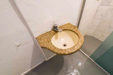 Casa de condomínio para alugar com 100m², 2 quartos e 2 vagas Casa de condomínio para alugar com 100m², 2 quartos e 2 vagasBanheiro 2