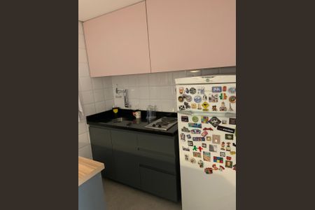 Cozinha de apartamento para alugar com 1 quarto, 40m² em Perdizes, São Paulo