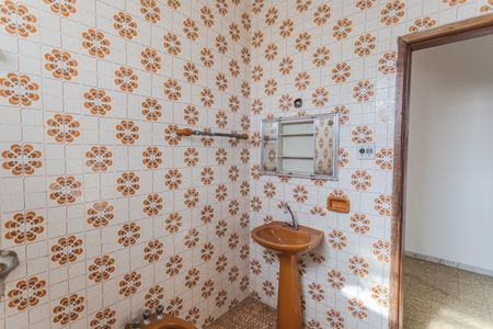 Banheiro social de casa à venda com 4 quartos, 500m² em Eymard, Belo Horizonte
