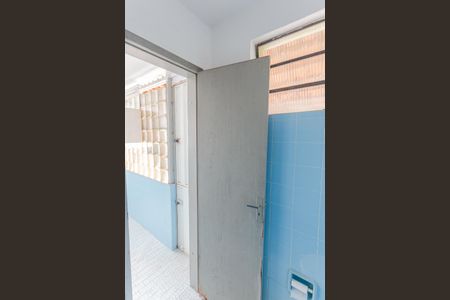 Casa à venda com 500m², 4 quartos e 2 vagas Casa à venda com 500m², 4 quartos e 2 vagasCasa 2 - Banheiro social