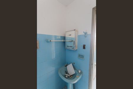 Casa à venda com 500m², 4 quartos e 2 vagas Casa à venda com 500m², 4 quartos e 2 vagasCasa 2 - Banheiro social