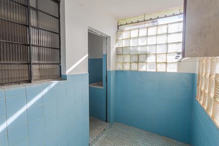 Casa à venda com 500m², 4 quartos e 2 vagas Casa à venda com 500m², 4 quartos e 2 vagasCasa 2 - Área de serviço