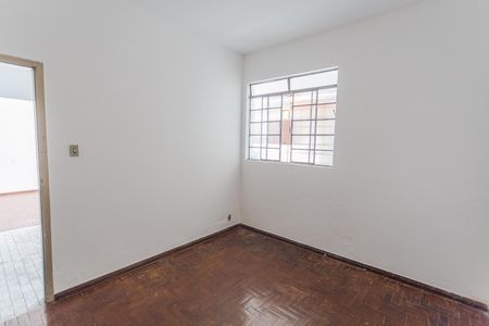 Casa à venda com 500m², 4 quartos e 2 vagas Casa à venda com 500m², 4 quartos e 2 vagasCasa 2 - Quarto 2