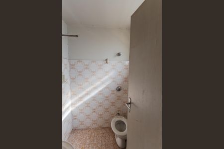Casa à venda com 500m², 4 quartos e 2 vagas Casa à venda com 500m², 4 quartos e 2 vagasBanheiro de serviço