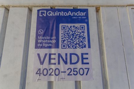 Casa à venda com 500m², 4 quartos e 2 vagas Casa à venda com 500m², 4 quartos e 2 vagasPlaca