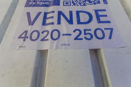 Casa à venda com 500m², 4 quartos e 2 vagas Casa à venda com 500m², 4 quartos e 2 vagasPlaca