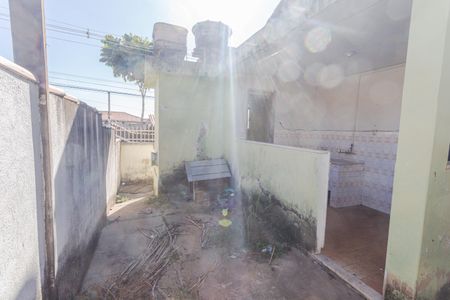 Casa à venda com 500m², 4 quartos e 2 vagas Casa à venda com 500m², 4 quartos e 2 vagasQuintal