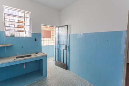 Casa à venda com 500m², 4 quartos e 2 vagas Casa à venda com 500m², 4 quartos e 2 vagasCasa 2 - Cozinha