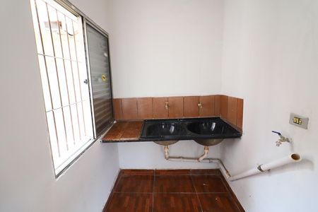 Área de Serviço de casa para alugar com 2 quartos, 95m² em Santo Antônio, Osasco