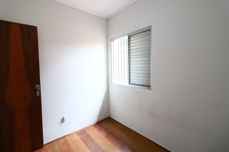 Quarto 2 de casa para alugar com 2 quartos, 95m² em Santo Antônio, Osasco