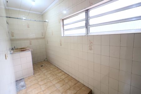 Área de Serviço de casa para alugar com 2 quartos, 90m² em Santo Antônio, Osasco