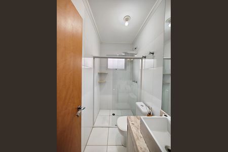 Casa à venda com 177m², 4 quartos e 4 vagas Casa à venda com 177m², 4 quartos e 4 vagasBanheiro da Suíte 2