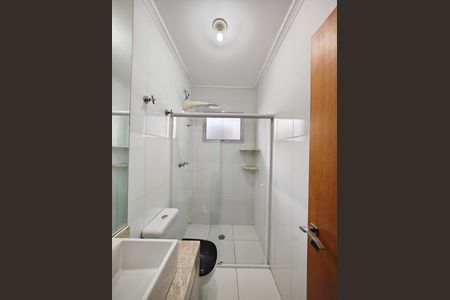 Casa à venda com 177m², 4 quartos e 4 vagas Casa à venda com 177m², 4 quartos e 4 vagasBanheiro Social