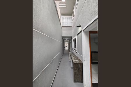 Casa à venda com 177m², 4 quartos e 4 vagas Casa à venda com 177m², 4 quartos e 4 vagasCorredor Lateral