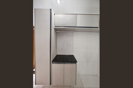 Casa à venda com 177m², 4 quartos e 4 vagas Casa à venda com 177m², 4 quartos e 4 vagasÁrea de Serviço