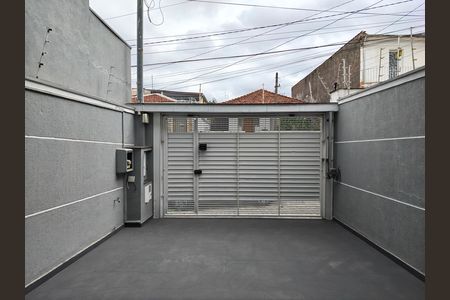 Garagem de casa à venda com 4 quartos, 177m² em Vila Santa Terezinha (zona Norte), São Paulo