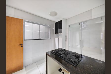 Casa à venda com 177m², 4 quartos e 4 vagas Casa à venda com 177m², 4 quartos e 4 vagasCozinha