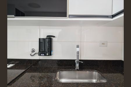 Casa à venda com 177m², 4 quartos e 4 vagas Casa à venda com 177m², 4 quartos e 4 vagasCozinha